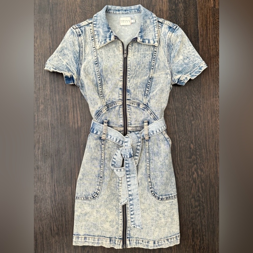 Alice + Olivia Blue Denim Mini - Worn